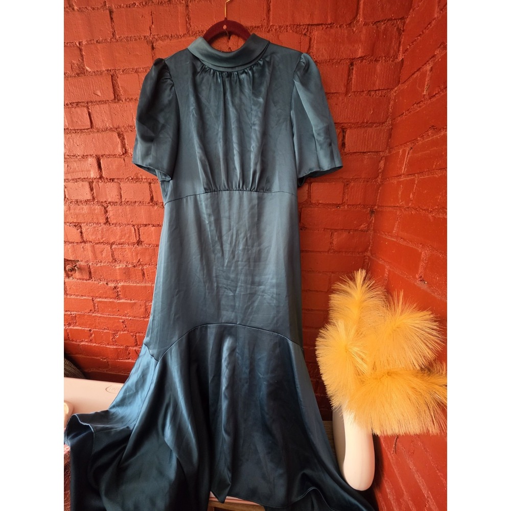 New Eliza J Satin Mock Neck Evening Dress 12 Wedding Formal Elegant Gala NWT